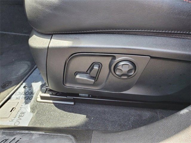 Used 2019 Maserati Levante AWD/4WD image 24