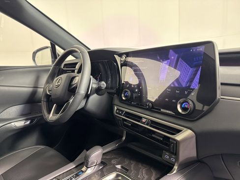 Used 2023 Lexus RX 350 350h Premium Plus image 9