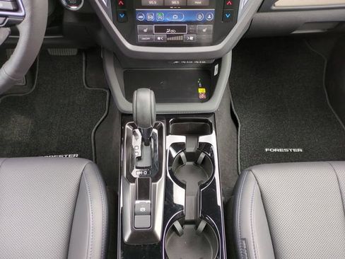 Used 2026 Subaru Forester Limited AWD/4WD image 18