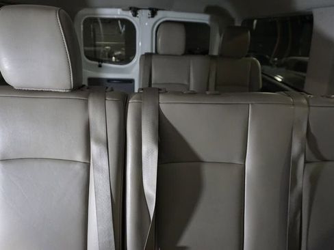 Used 2019 Nissan NV 3500 SL RWD image 21