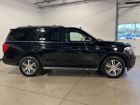 Used 2023 Ford Expedition XLT AWD/4WD image 2
