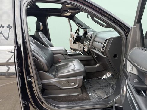 Used 2018 Ford Expedition Limited w/ Equipment Group 301A RWD image 39
