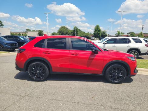 Used 2024 Honda HR-V Sport image 2