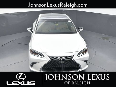 Used 2019 Lexus ES 350 Ultra Luxury w/ Accessory Package FWD image 24