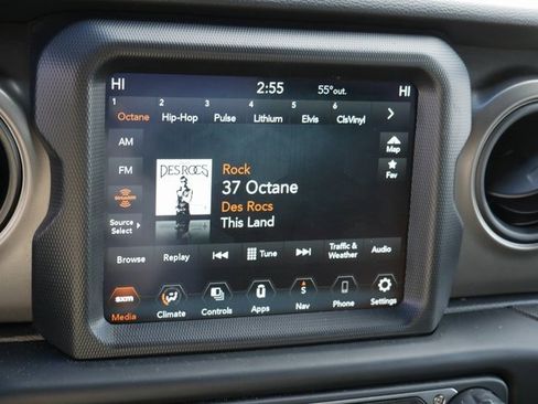 Used 2022 Jeep Gladiator Sport image 19