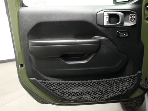 Used 2021 Jeep Wrangler Unlimited Rubicon w/ Steel Bumper Group image 17