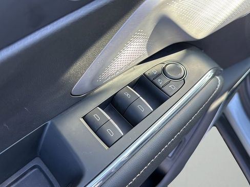 Used 2024 GMC Acadia Denali w/ Super Cruise Package image 27