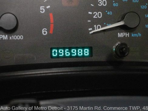 Used 1998 Jeep Wrangler SE image 19