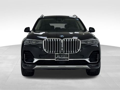 Used 2022 BMW X7 xDrive40i w/ Executive Package image 2