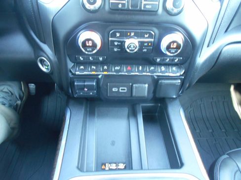 Used 2021 GMC Sierra 1500 Denali w/ Denali Ultimate Package image 14