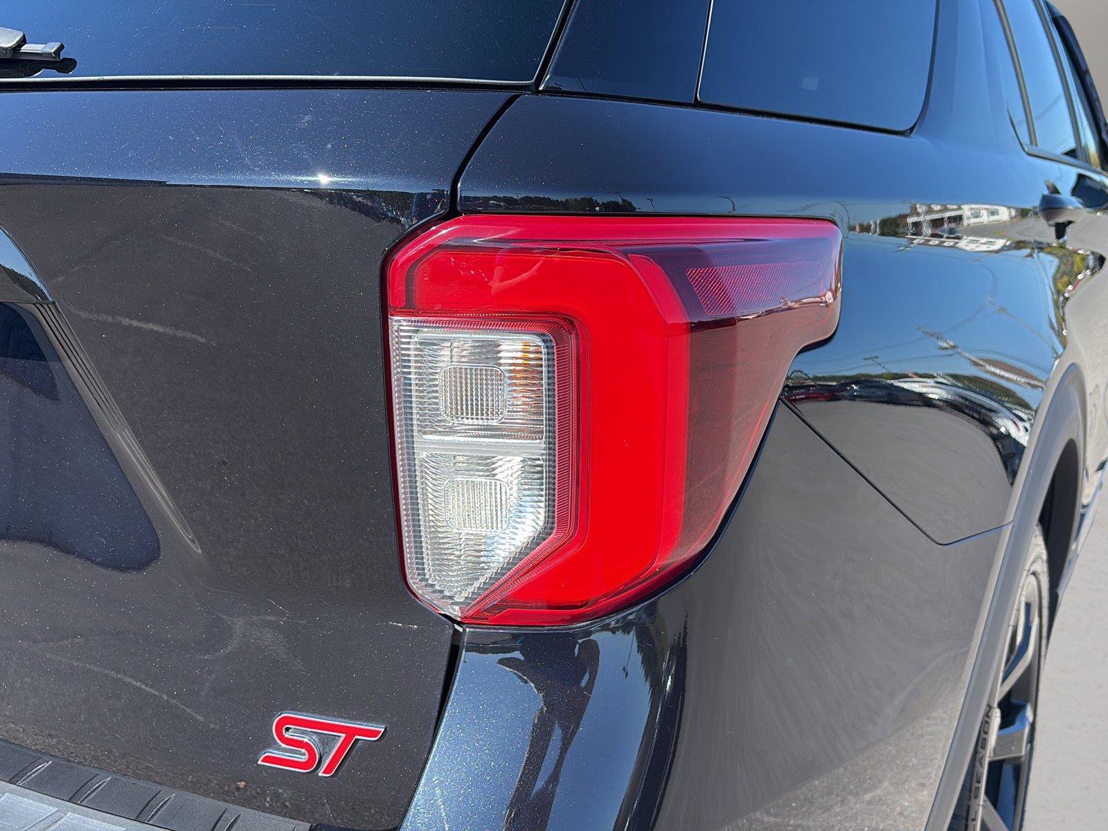 Used 2023 Ford Explorer ST w/ Equipment Group 401A AWD/4WD image 45