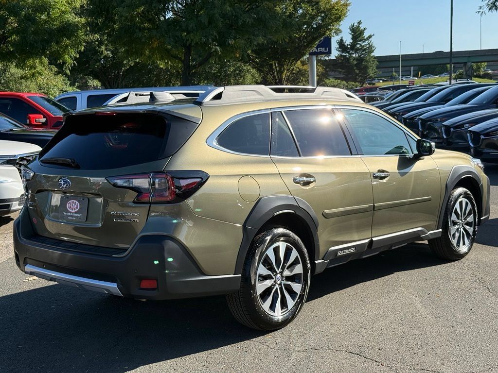 Certified 2025 Subaru Outback Touring XT AWD/4WD image 8