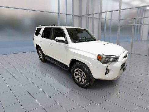 Used 2021 Toyota 4Runner TRD Off-Road Premium w/ Moonroof Package image 2