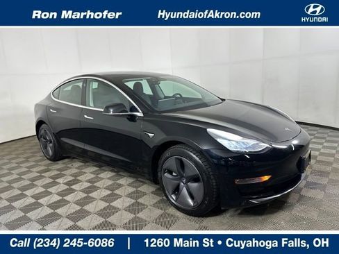 Used 2019 Tesla Model 3 Standard Range Plus image 1