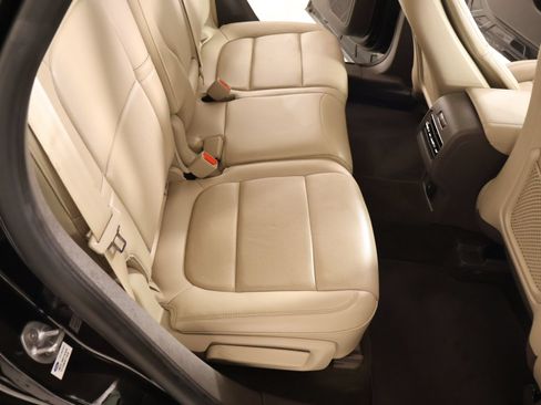 Used 2022 Lincoln Corsair AWD w/ Premium Package image 15