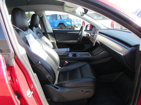 Used 2023 Tesla Model Y Long Range AWD/4WD image 17