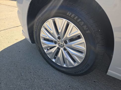 Used 2019 Volkswagen Jetta S image 56