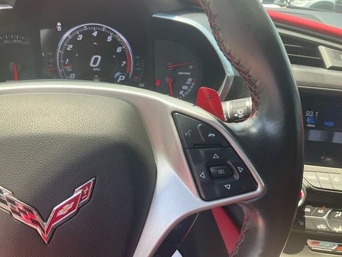 Used 2018 Chevrolet Corvette Z06 RWD image 16