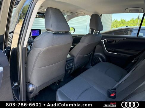 Used 2025 Toyota RAV4 LE AWD/4WD image 22