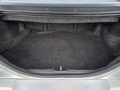 Used 2004 Ford Mustang Convertible image 4