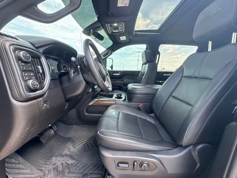 Used 2022 Chevrolet Silverado 3500 High Country w/ Z71 Off-Road Package AWD/4WD image 2