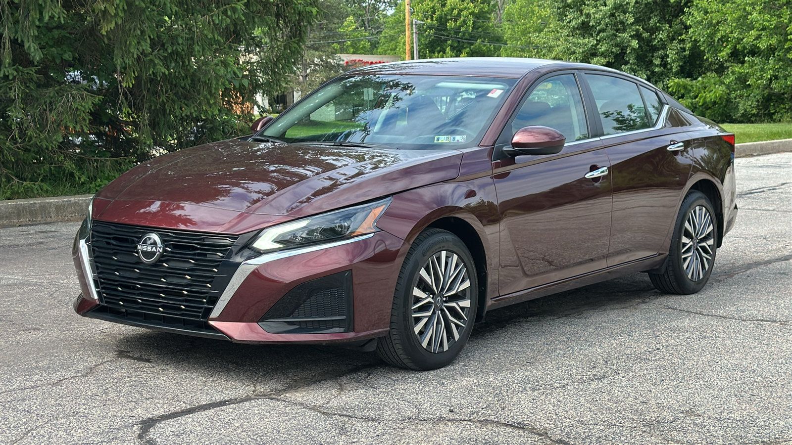 Certified 2023 Nissan Altima 2.5 SV AWD/4WD image 2