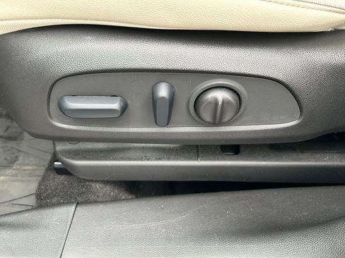 Used 2023 Buick Encore GX Essence w/ Experience Buick Package image 23