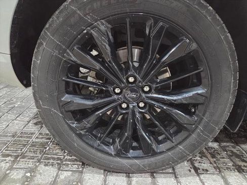 Used 2023 Ford Escape ST-Line Elite w/ Premium Technology Package image 9