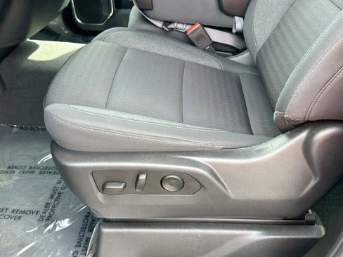 Used 2024 Chevrolet Silverado 1500 LT image 19