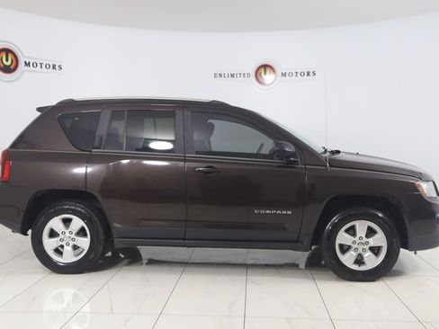 Used 2014 Jeep Compass Sport w/ Power Value Group FWD image 2