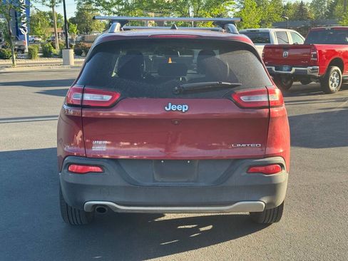 Used 2017 Jeep Cherokee Limited FWD image 6