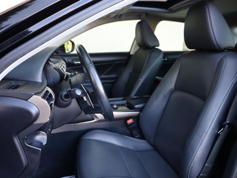 Used 2014 Lexus IS 250 RWD image 15