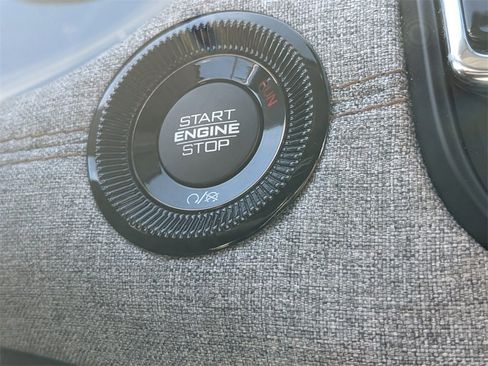 Used 2022 Jeep Compass Latitude w/ Sun and Sound Group image 31