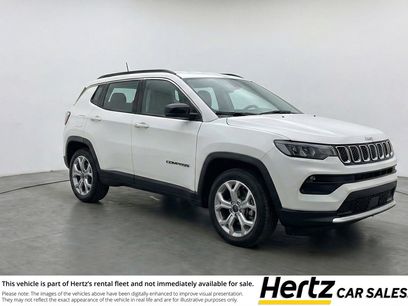 Used 2025 Jeep Compass Latitude