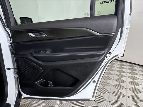 Used 2023 Jeep Grand Cherokee L Laredo AWD/4WD image 26