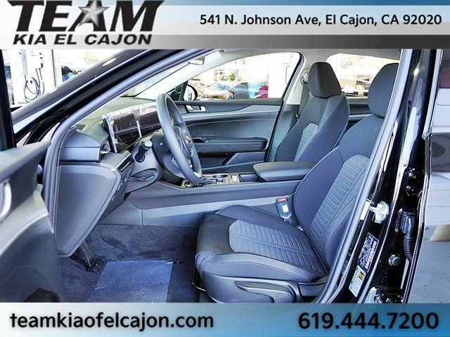 New 2026 Kia K5 LXS FWD image 16