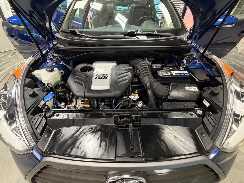 Used 2016 Hyundai Veloster Turbo FWD image 54