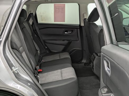 Used 2024 Nissan Rogue SV image 20