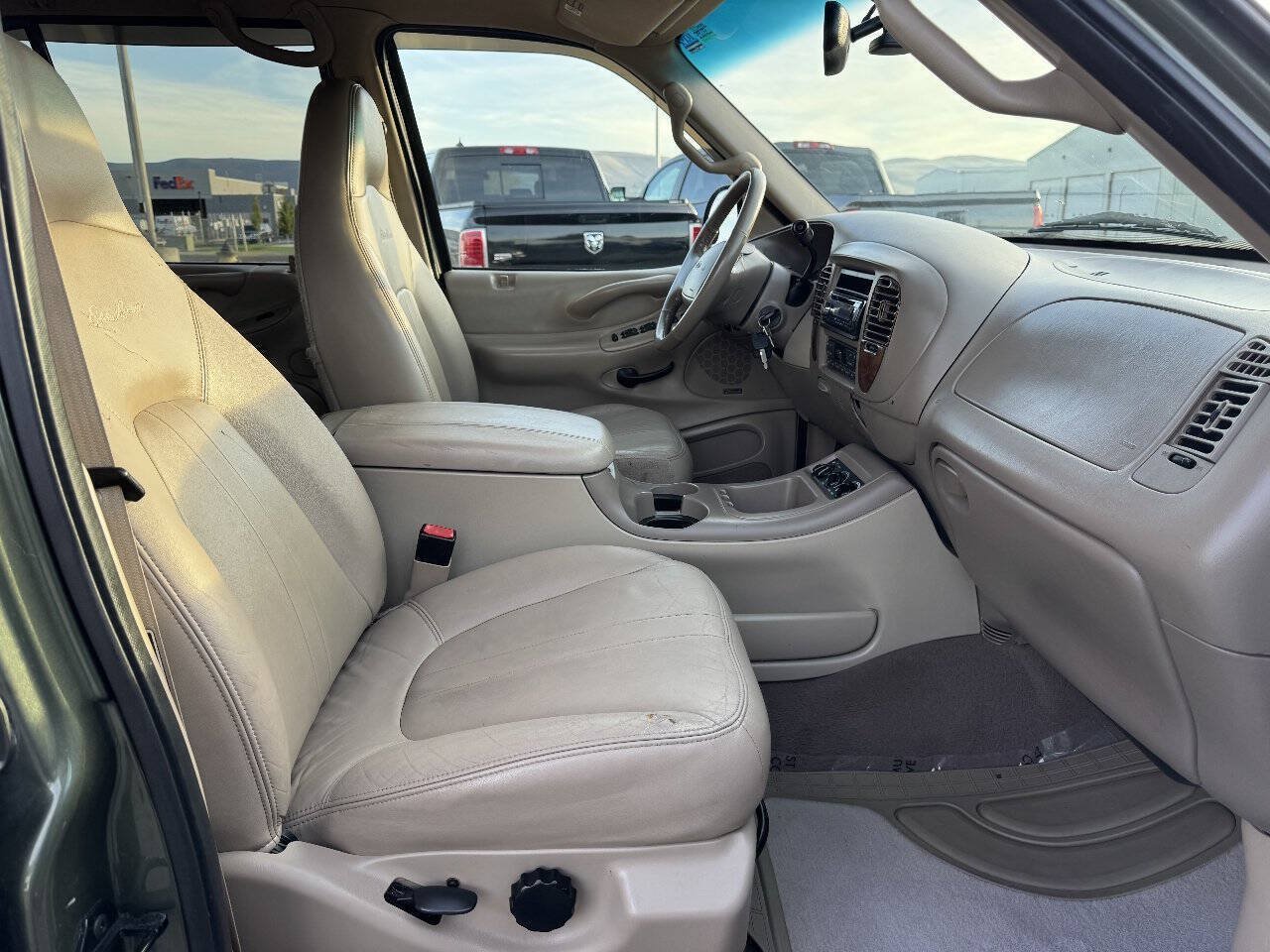 Used 2001 Ford Expedition Eddie Bauer RWD image 10