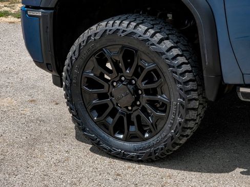 Used 2024 GMC Sierra 2500 Denali Ultimate AWD/4WD image 60
