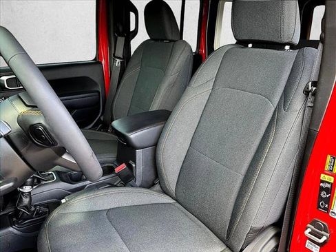 Used 2024 Jeep Wrangler Unlimited Sport AWD/4WD image 24