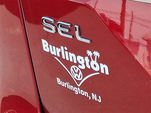 Used 2024 Volkswagen Atlas SEL Premium R-Line image 31