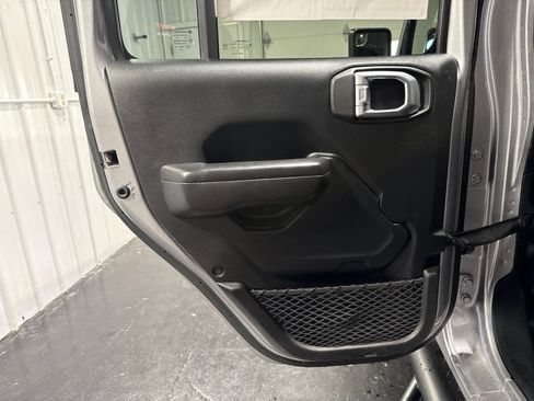 Used 2020 Jeep Wrangler Unlimited Sport S AWD/4WD image 18