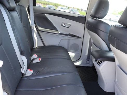 Used 2013 Toyota Venza LE AWD/4WD image 15