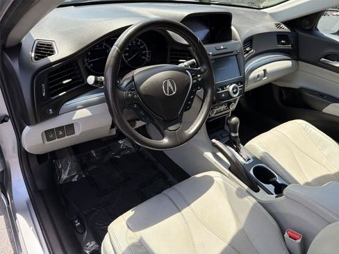 Used 2020 Acura ILX FWD image 2