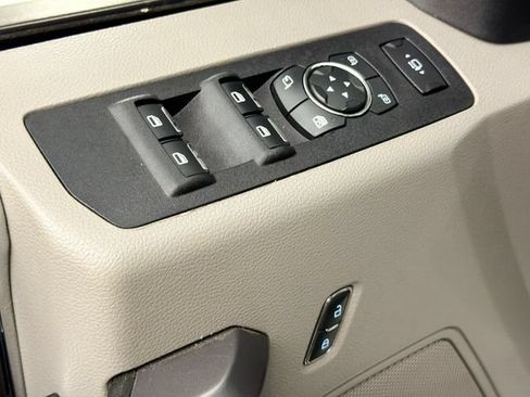 Used 2020 Ford F250 XLT w/ XLT Premium Package AWD/4WD image 17