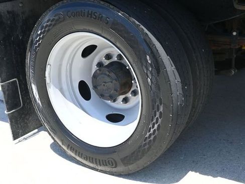Used 2024 Ford F550 4x4 Crew Cab Super Duty image 40