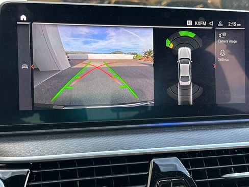 Used 2023 BMW M550i xDrive image 22