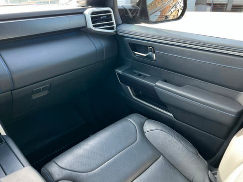 Used 2022 Toyota Tundra Platinum image 11