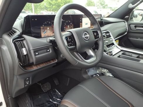 New 2026 Nissan Armada SL w/ Captain's Chari Seat Package AWD/4WD image 18